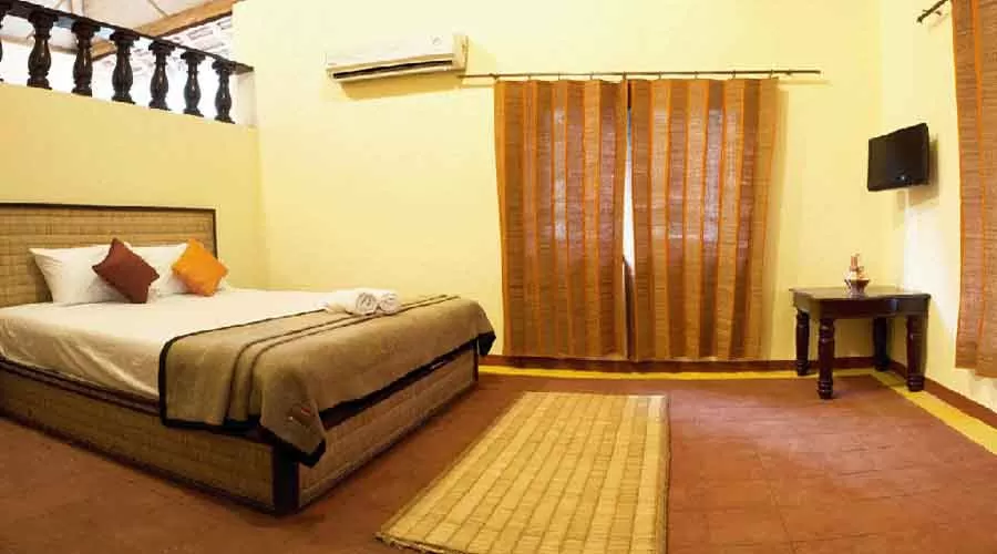 Awesome cottage in revdanda at hotelinkonkan.com